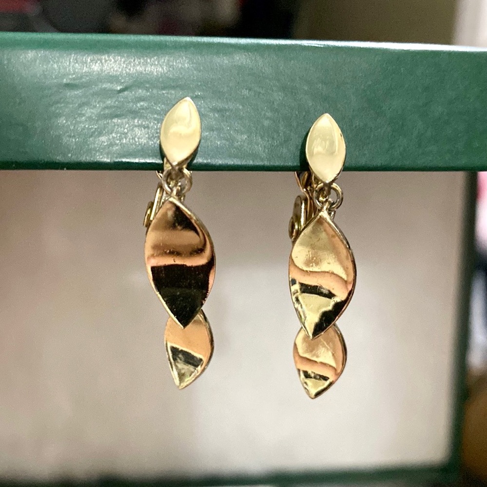 Gold Tone Clip On Earrings - Picture 3 of 3